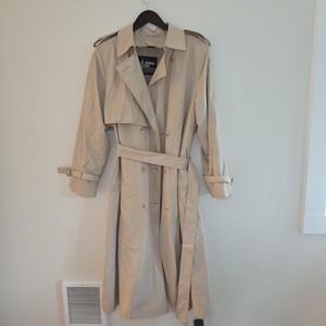 Vintage London Fog trench coat women's 14 regular removable liner Beige